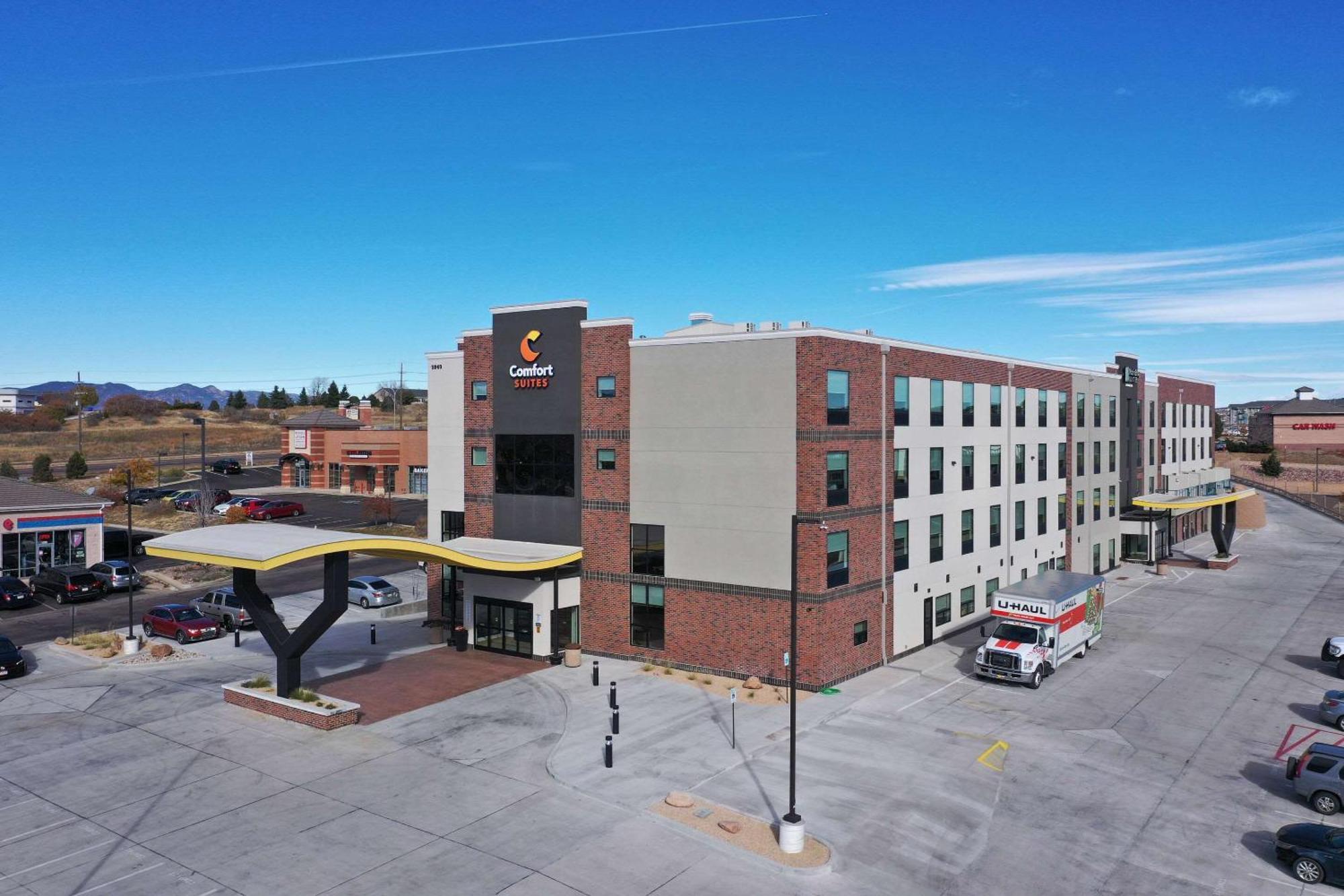 Comfort Suites Colorado Springs East - Medical Center Area Exterior photo